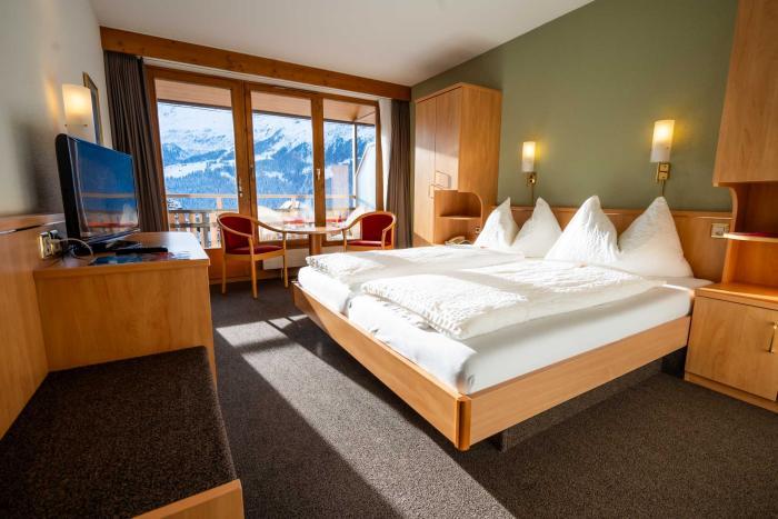 Hotel Jungfraublick Венген Номер фото